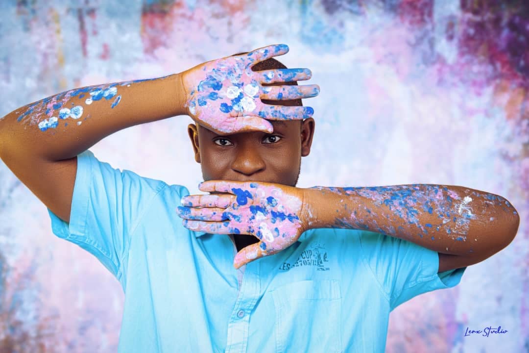 The Artist Meeting Increasing Demand for Architectural Painting in Northern Nigeria